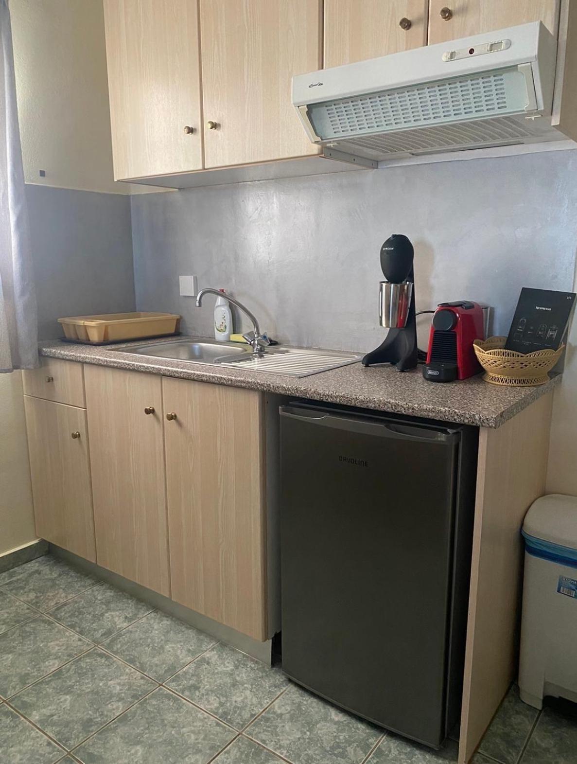 Galini Apartments ตราเปซากิ ภายนอก รูปภาพ