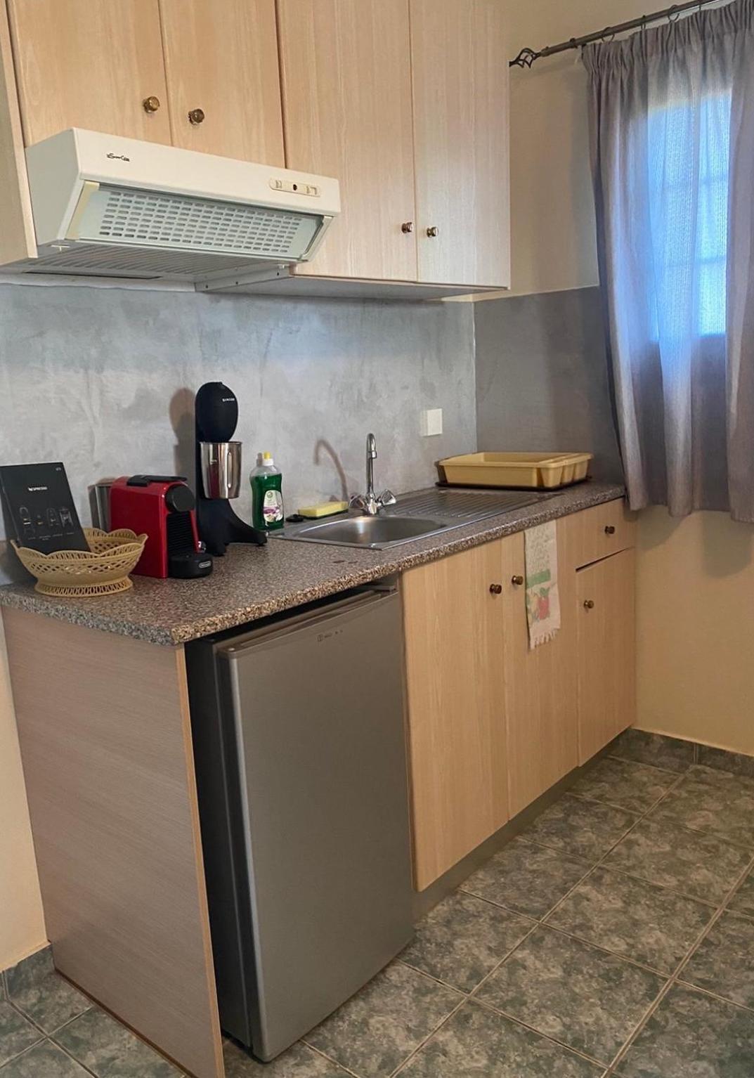 Galini Apartments ตราเปซากิ ภายนอก รูปภาพ
