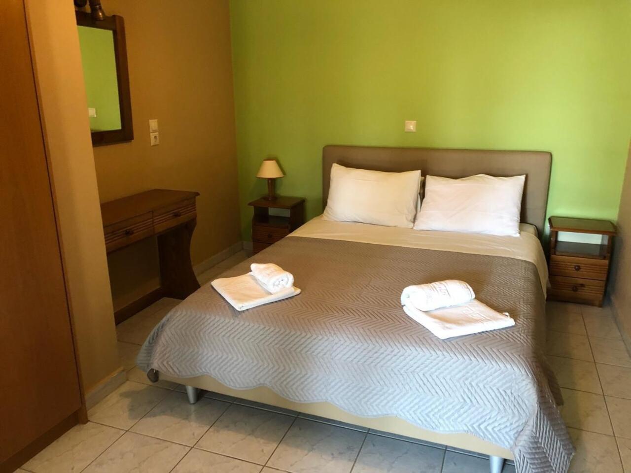 Galini Apartments ตราเปซากิ ภายนอก รูปภาพ